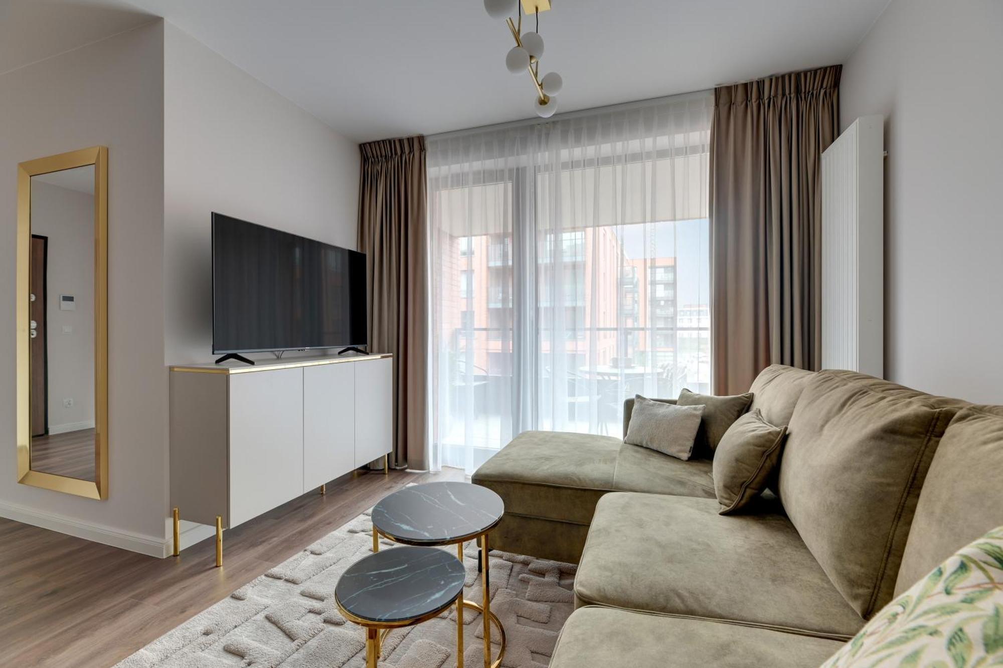 Scala 60F City Center Premium Apartments With Parking By Lion Apartments 格但斯克 外观 照片
