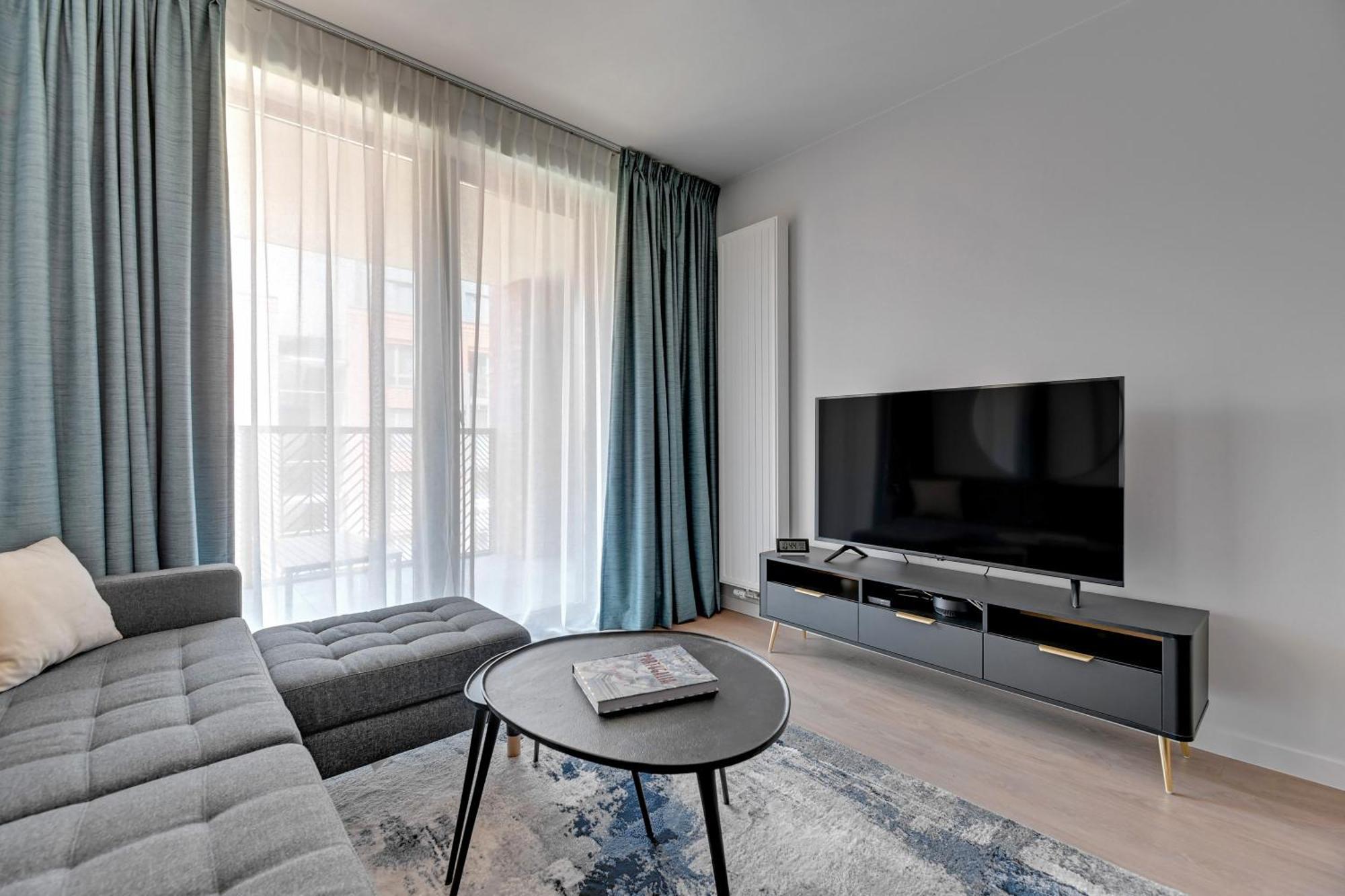 Scala 60F City Center Premium Apartments With Parking By Lion Apartments 格但斯克 外观 照片
