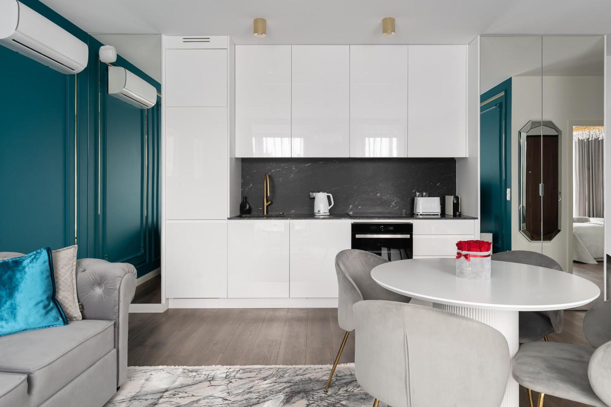 Scala 60F City Center Premium Apartments With Parking By Lion Apartments 格但斯克 外观 照片